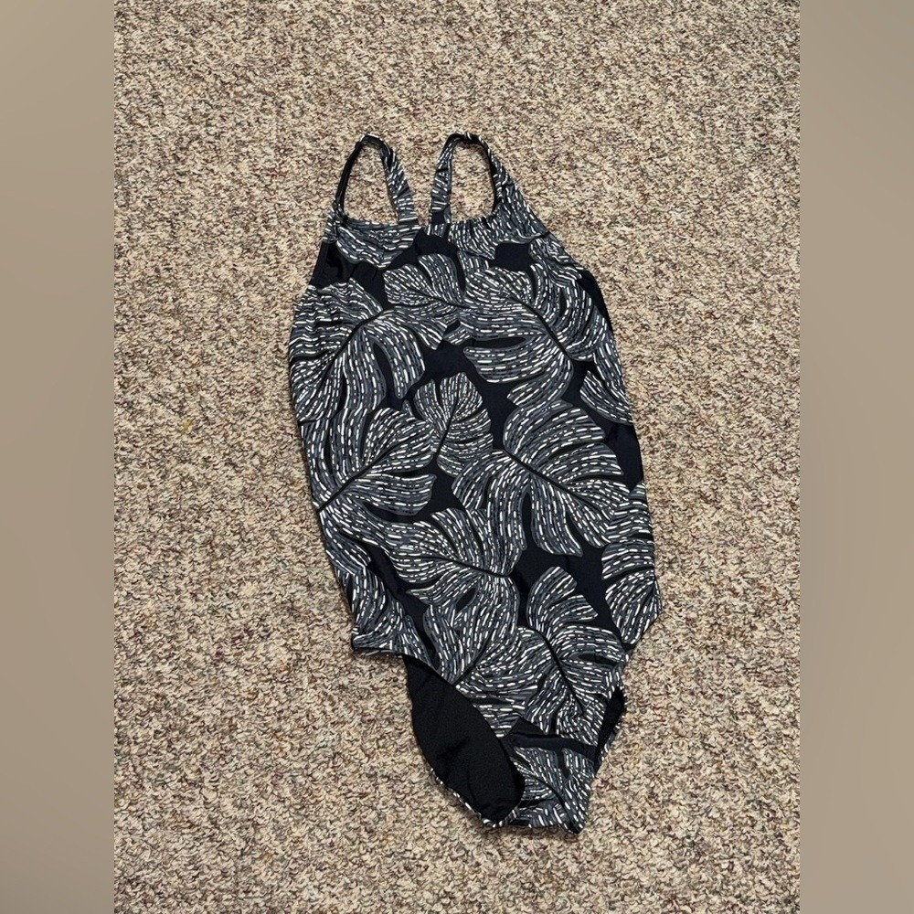 Women's size XL swim suit one piece Eco Beach Black and White Leaf Print